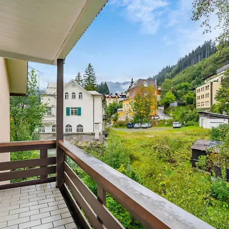 Zirbe Appartement *