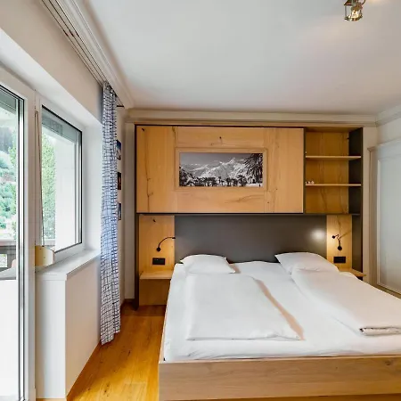 Zirbe Appartement *